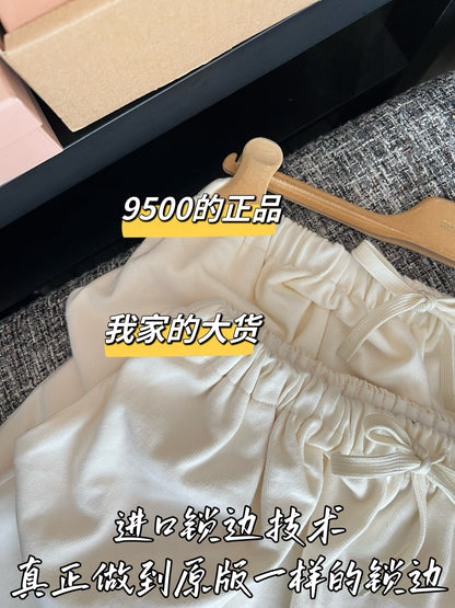 티모 / 미우미우 26SS 신상 미니 스커트