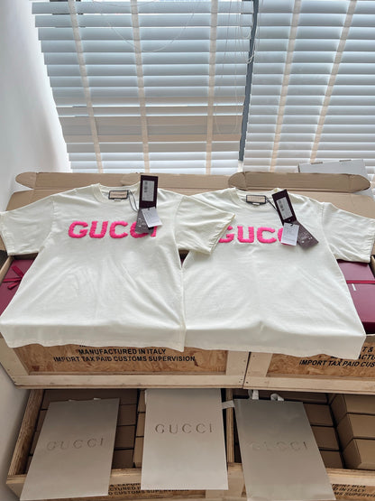 티모 / 구찌 핑크 로고 반팔 티셔츠