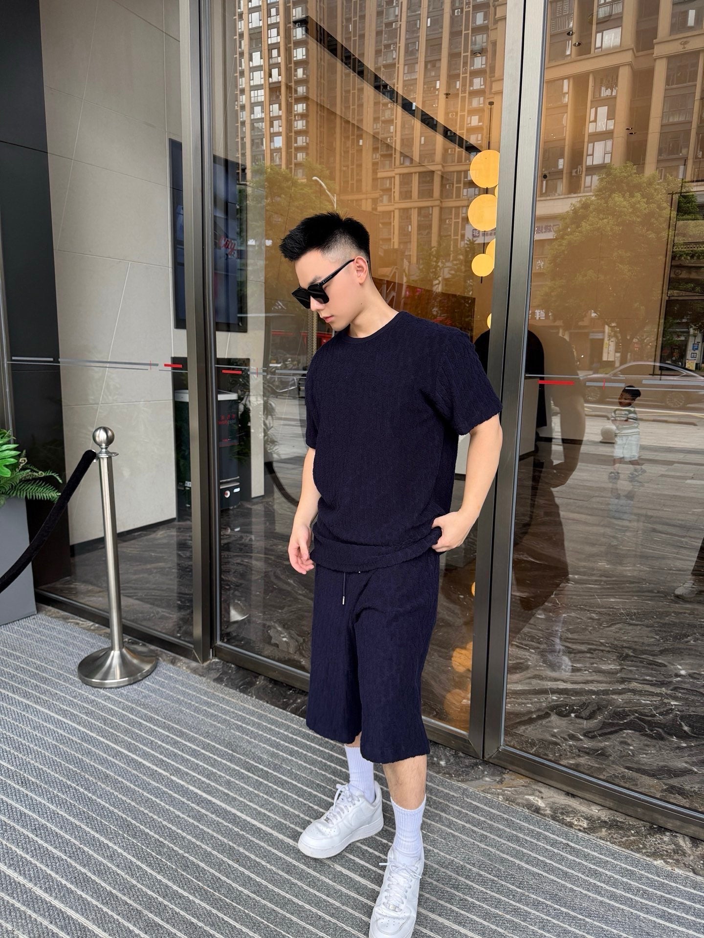 V공장 / 디올 반팔 티셔츠