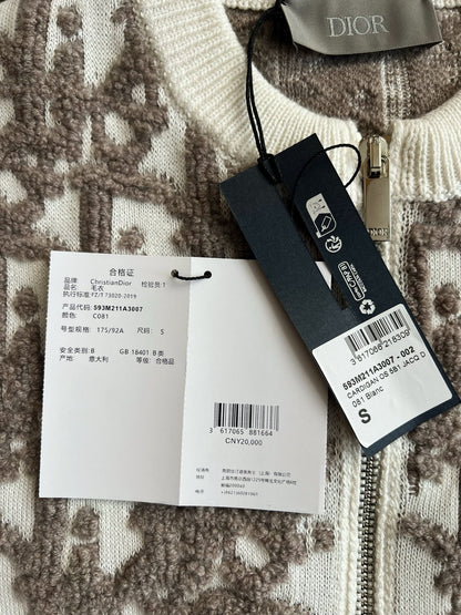 V공장 / 디올 입체 자카드 지퍼 아우더