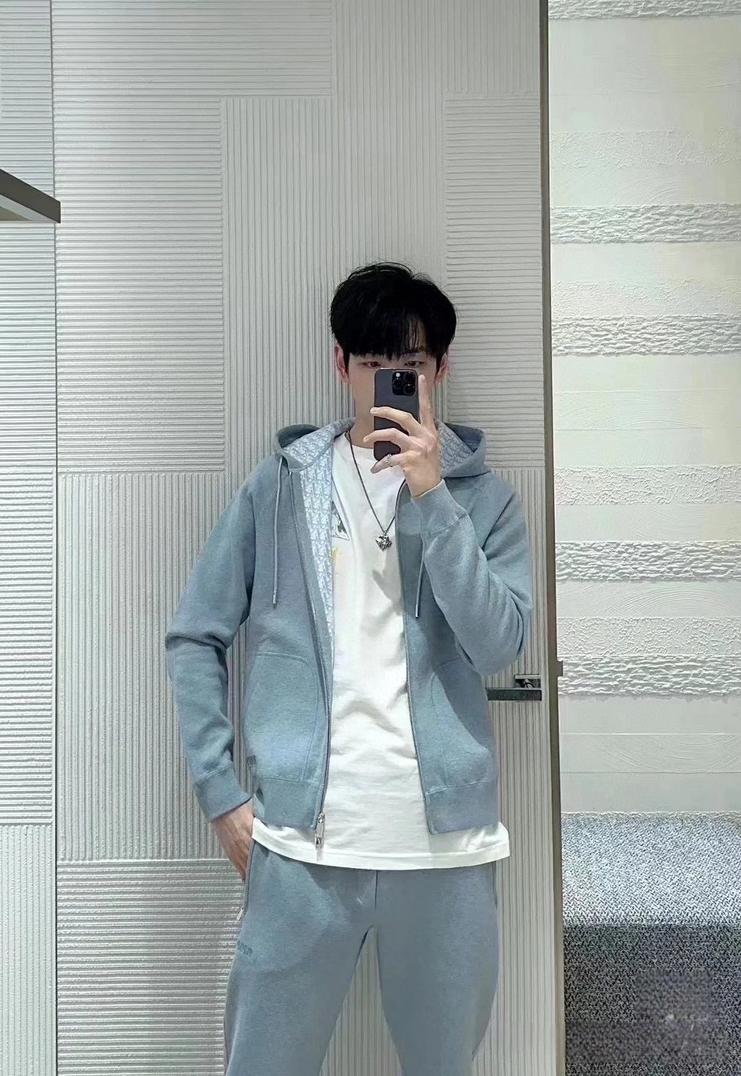 V공장 / 디올 안감 자카드 후드 아우터