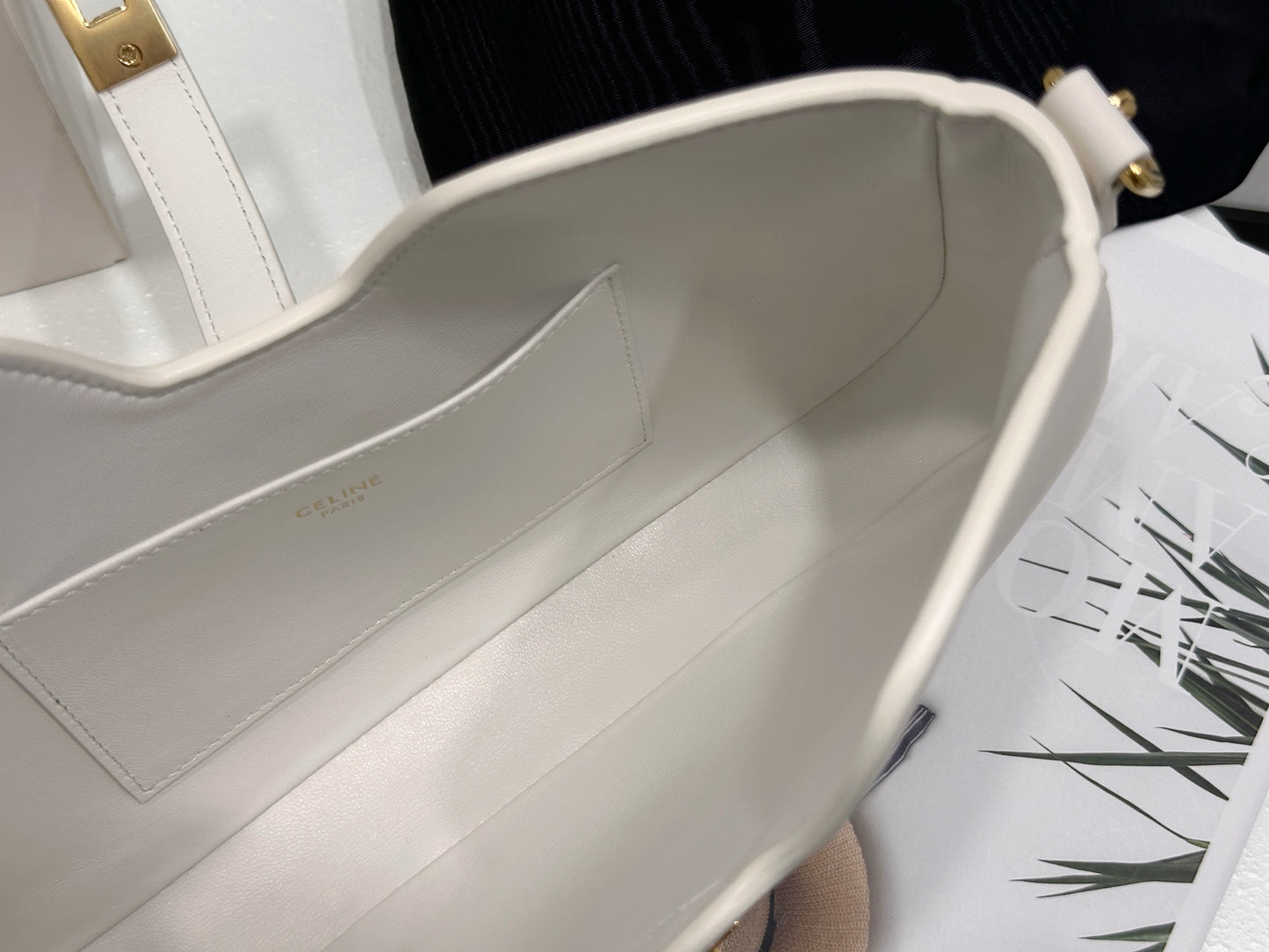 백경공장 / 셀린느 숄더백