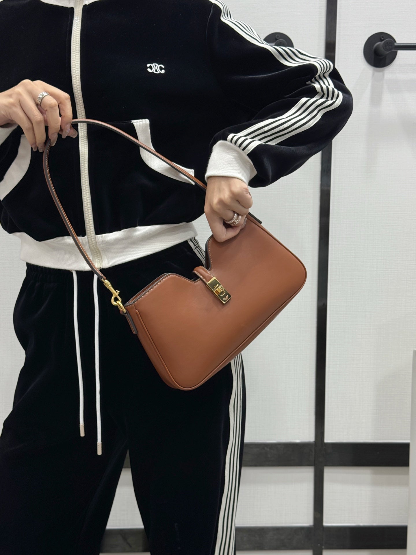 백경공장 / 셀린느 숄더백