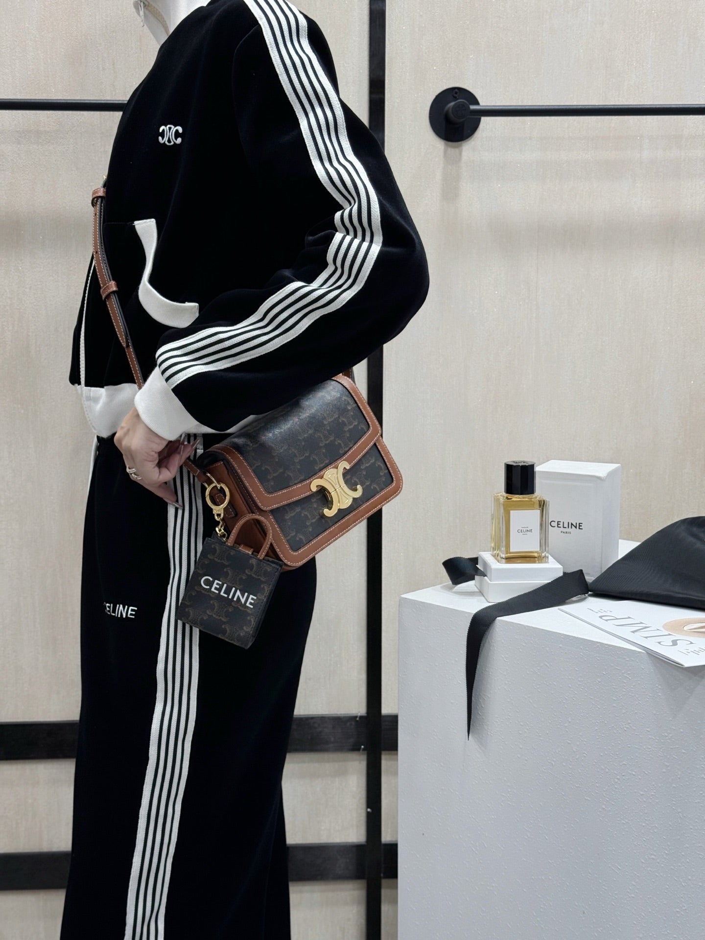 백경공장 / 셀린느 핸드백
