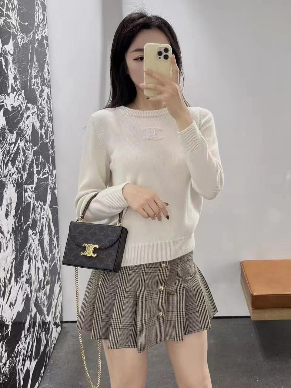백경공장 / 셀린느 스몰 로고 프린트 소가죽 수납함