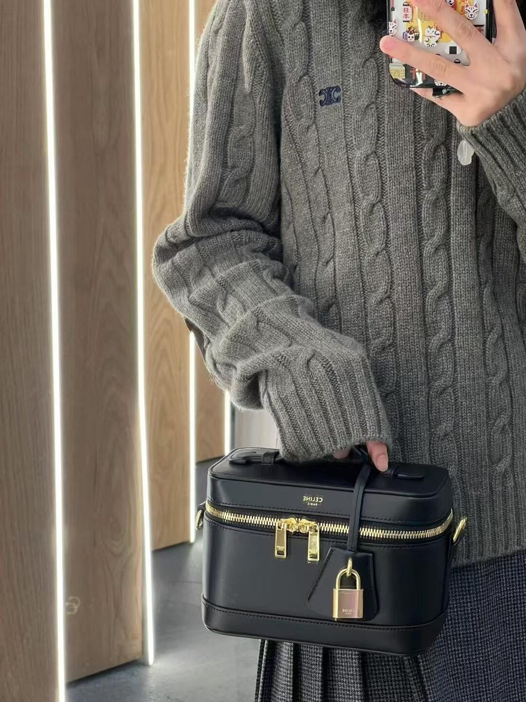 백경공장 / 셀린느 글로시 소가죽 화장 케이스