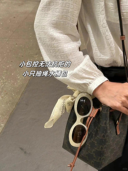 백경공장 / 셀린느 엑스스몰 로고 프린트 소가죽 핸드백