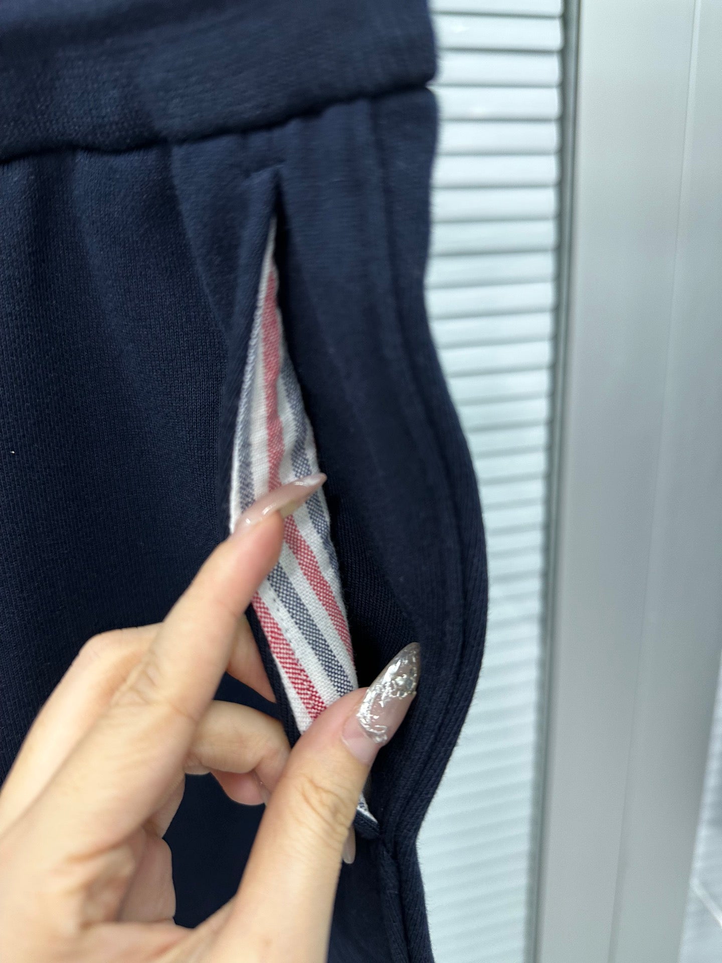 TJ셀러 / 톰브라운 반바지