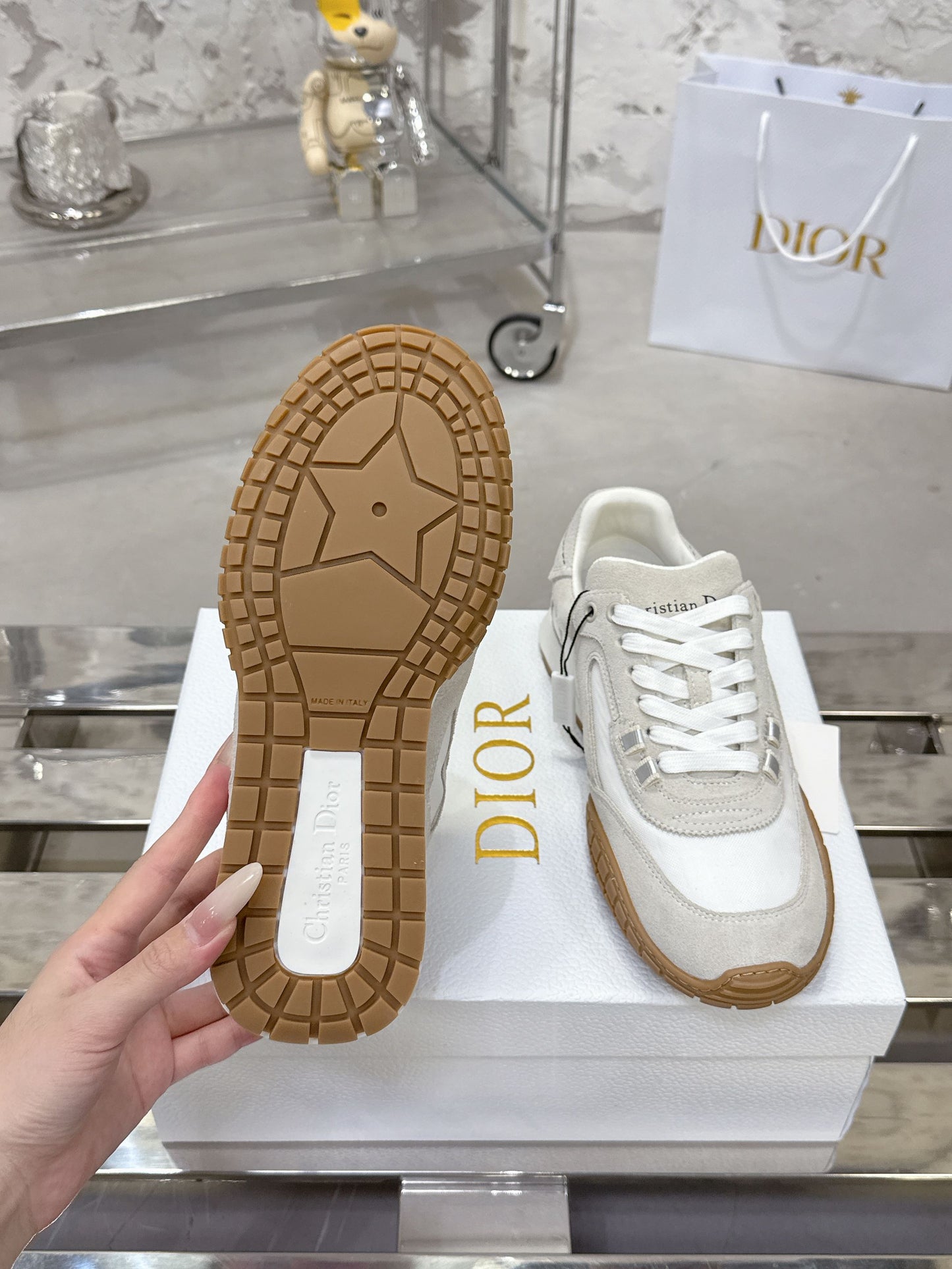 빙셀러 /  디올 운동화