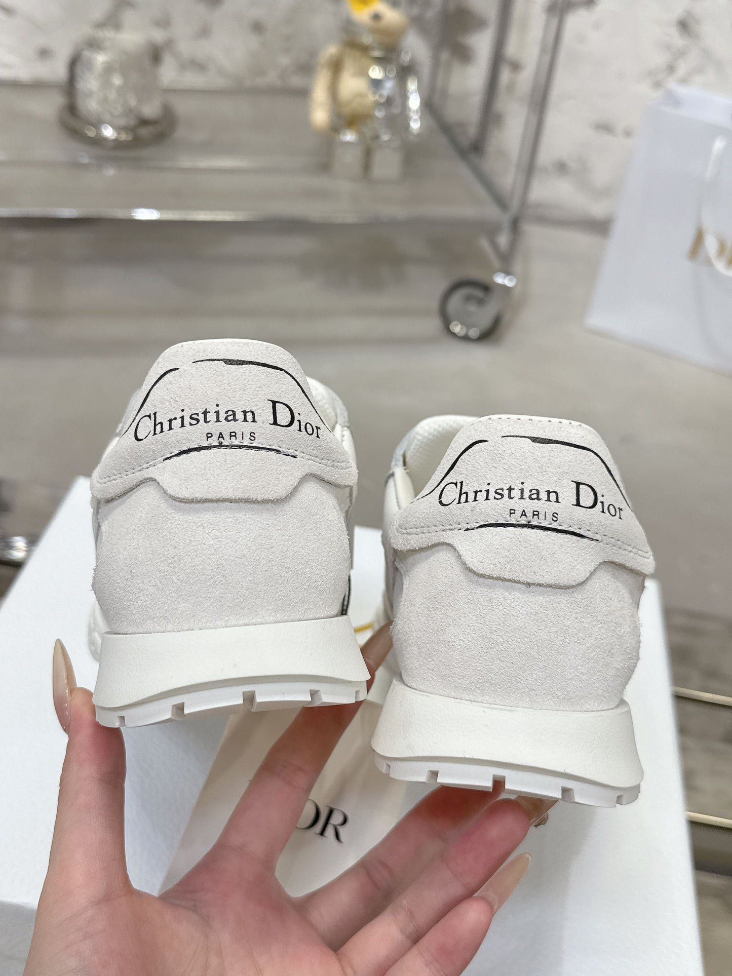 빙셀러 /  디올 운동화