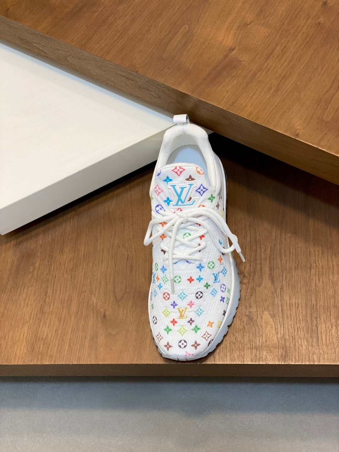 빙셀러 / 루이비통 패브릭 소재 운동화