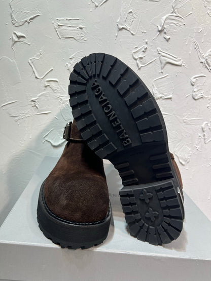 빙셀러 / 발렌시아가 26FW 가을 신상