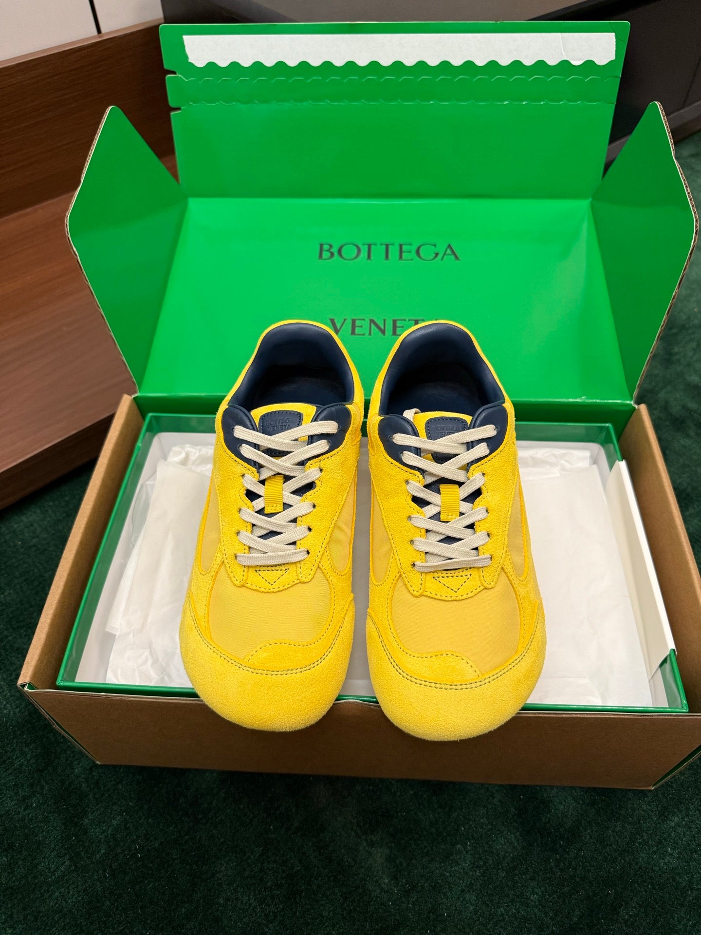 빙셀러 / 보테가베네타 레트로 캐주얼 스니커즈