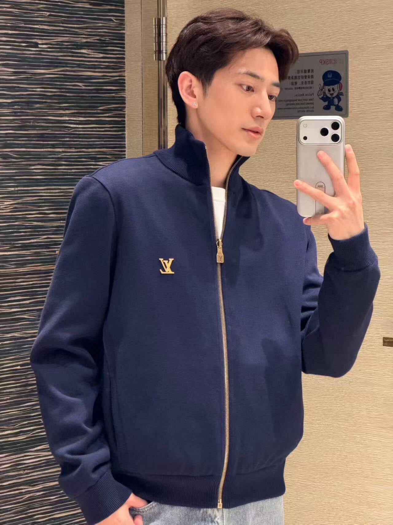 V공장 / 루이비통 니트 가디건